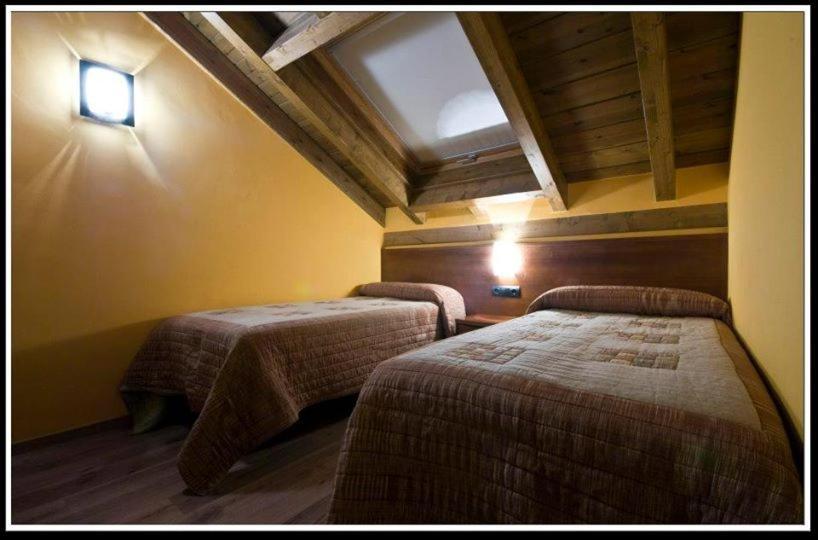 Hotel Roca Alp Extérieur photo