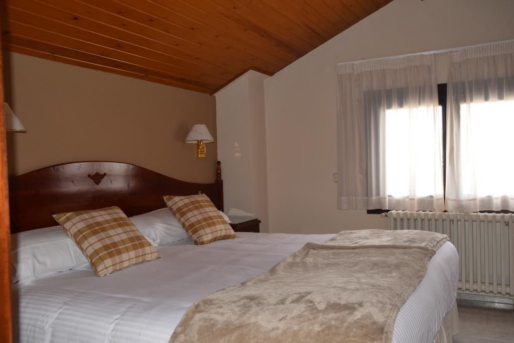 Hotel Roca Alp Extérieur photo