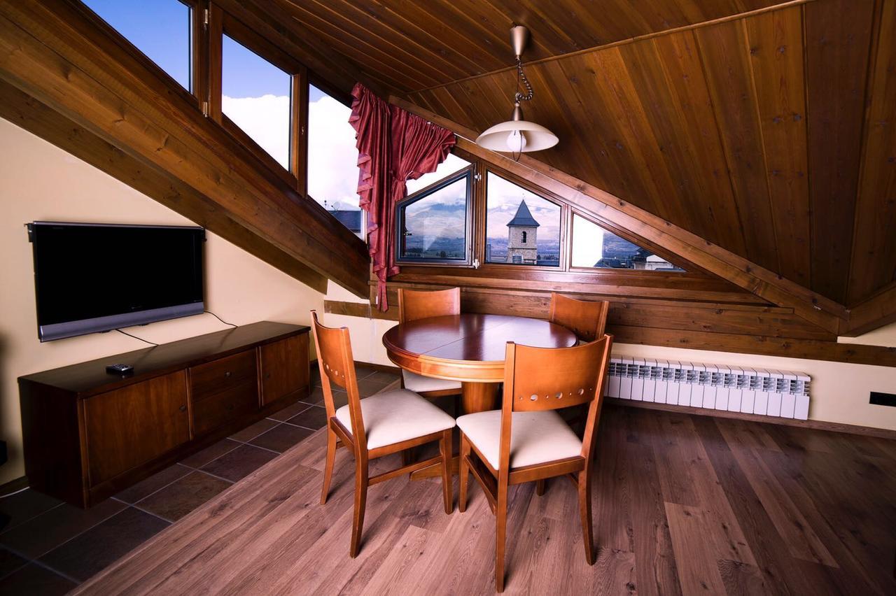 Hotel Roca Alp Extérieur photo
