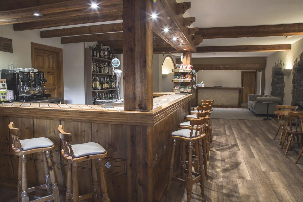 Hotel Roca Alp Extérieur photo