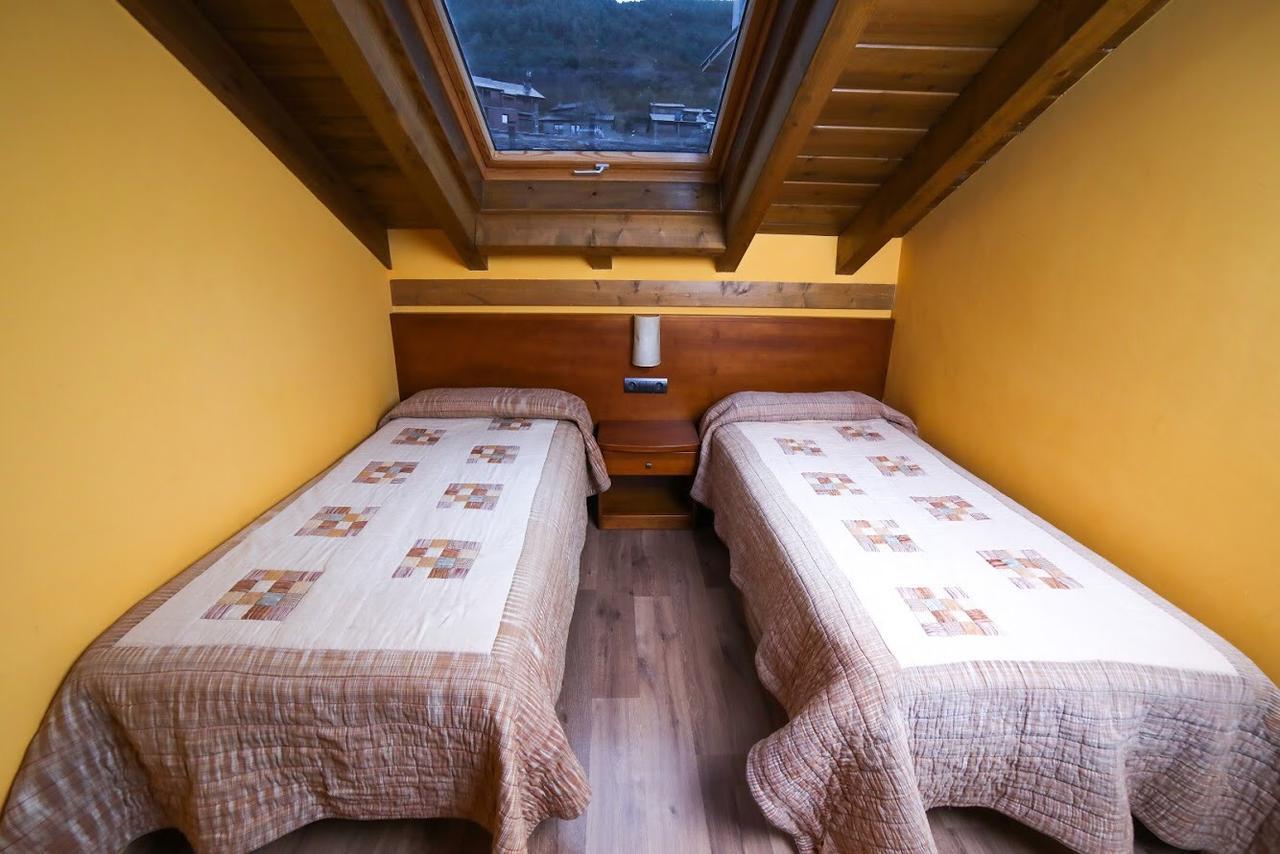 Hotel Roca Alp Extérieur photo