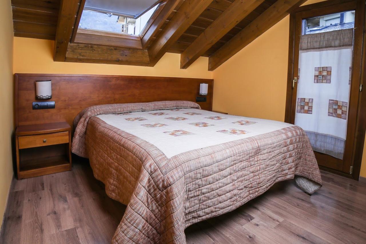 Hotel Roca Alp Extérieur photo