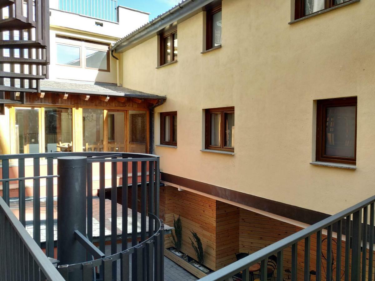 Hotel Roca Alp Extérieur photo